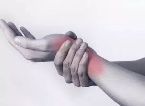 腕关节疼痛的原因是什么 手腕关节疼痛怎么办