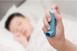 怎么预防秋季哮喘呢？秋季哮喘有什么症状？